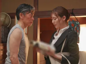 JapBliss 4K - 来自日本的饥渴男人在他的公寓里干了两个妓女