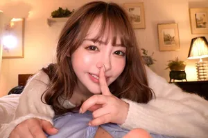 Cô vợ lẳng lơ phang với người đàn ông lạ khi Ông chồng vẫn đang ở nhà